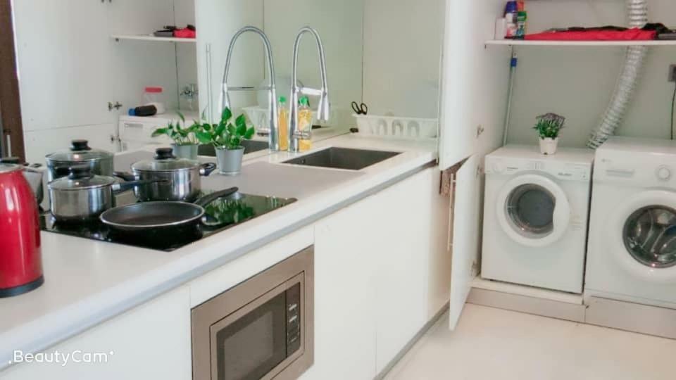 Soho Suites Klcc By Lx Suites 2 Куала Лумпур Екстериор снимка